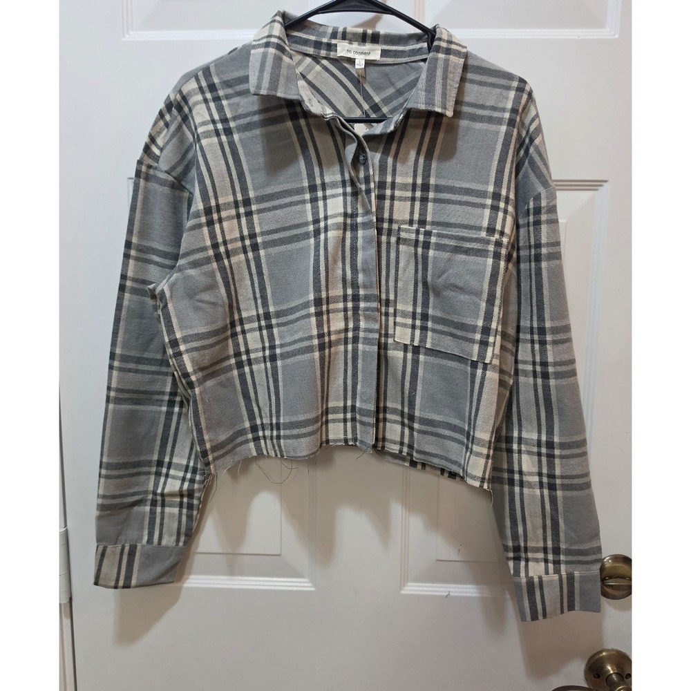 NWT No Comment Grey Plaid Cropped Button Down Shirt Graphic 75 - Size L